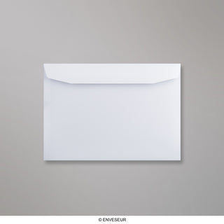 Weißer Briefumschlag 229x324 mm (C4)