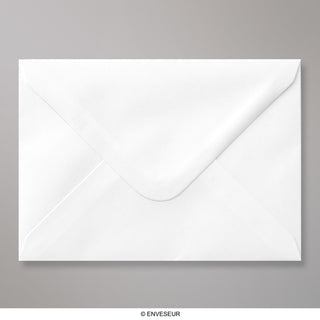 Weißer Briefumschlag 120x165 mm