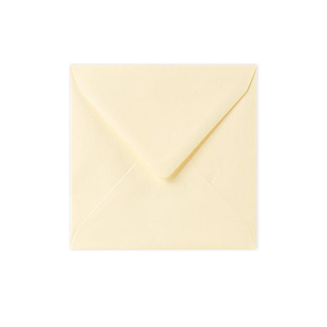 Magnolienfarbenes Kuvert 130x130 mm