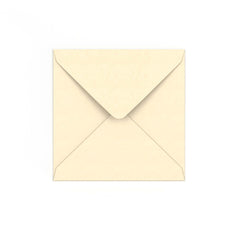 Magnolienfarbenes Kuvert 140x140 mm